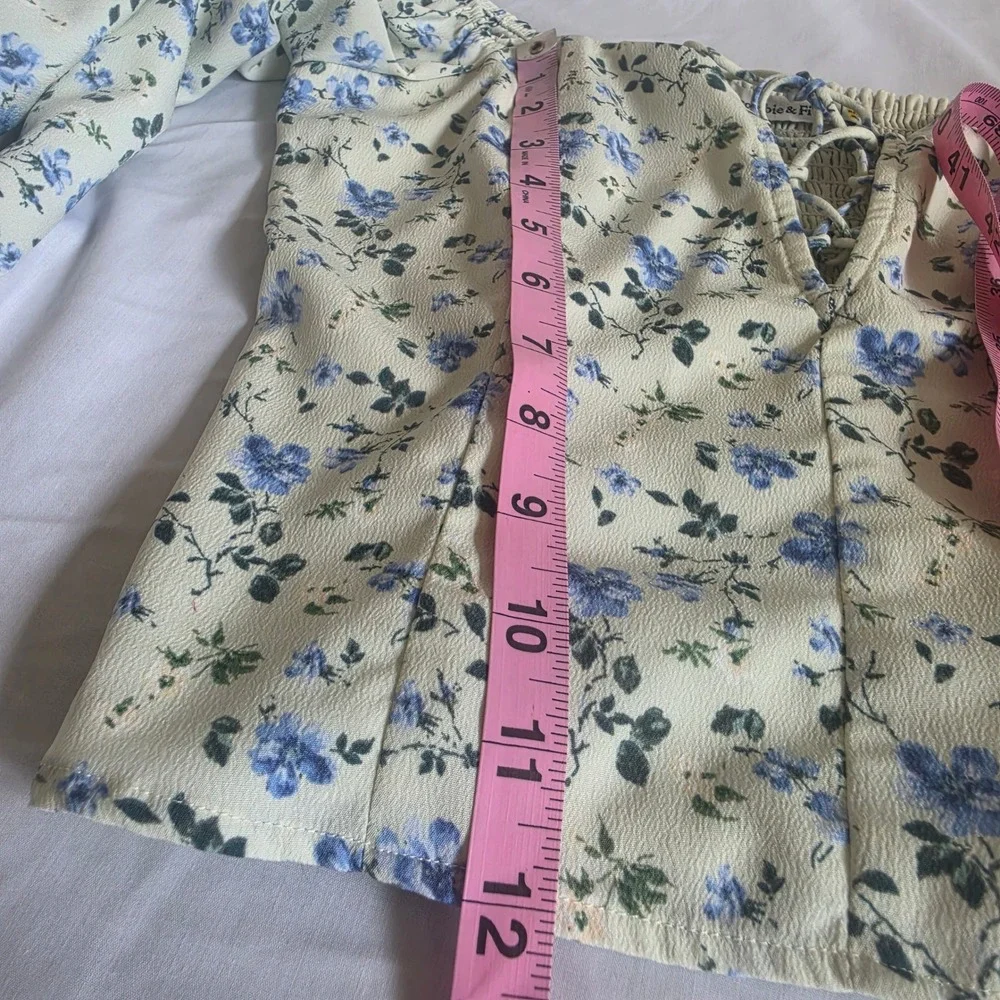 Abercrombie & Fitch Floral cottagecore lace up romantic Puff Sleeve top size XS